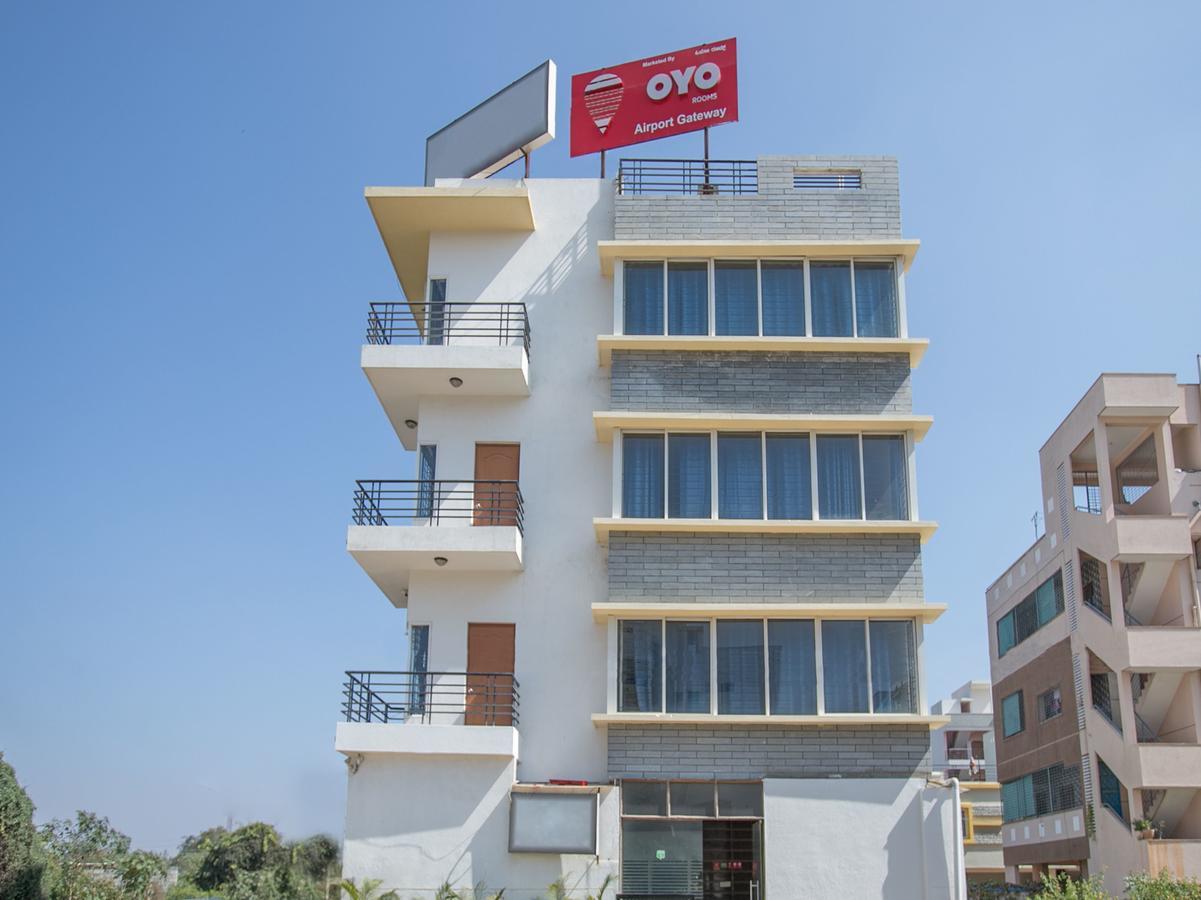 Oyo 10822 Hotel Airport Comfort Yelahanka Eksteriør bilde